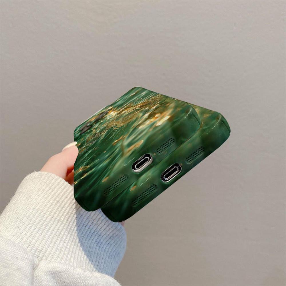 For iPhone 16 Pro Max Case Flowing Gold Pattern Hard PC Phone Cover