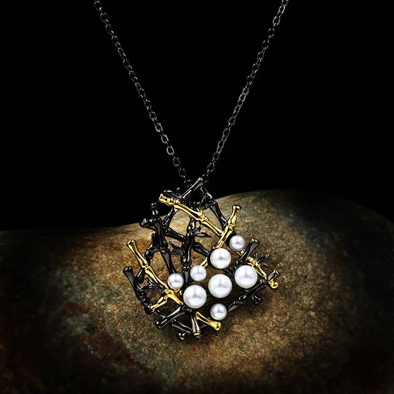 Exquisite   Geometric Cross Black Gold Pendant with Pearl Necklace Clavicle Chain High Jewelry Wedding Accessories