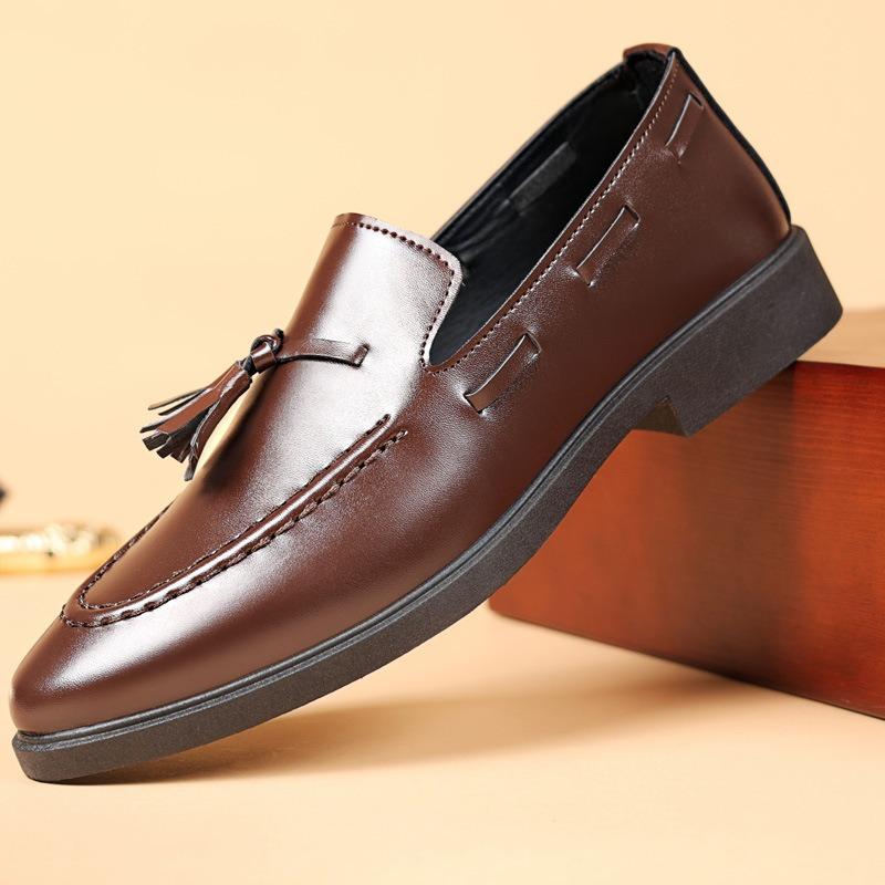 

Leather shoes fringed soft leather versatile soft sole suit Doudou shoes men s British men s shoes best man shoes 39