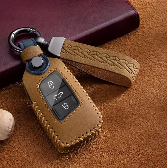 Leather Car Key Fob Bag Cover Case For VW Volkswagen Passat B8 Tiguan Magotan Golf For Skoda Kodiaq Smart Protector