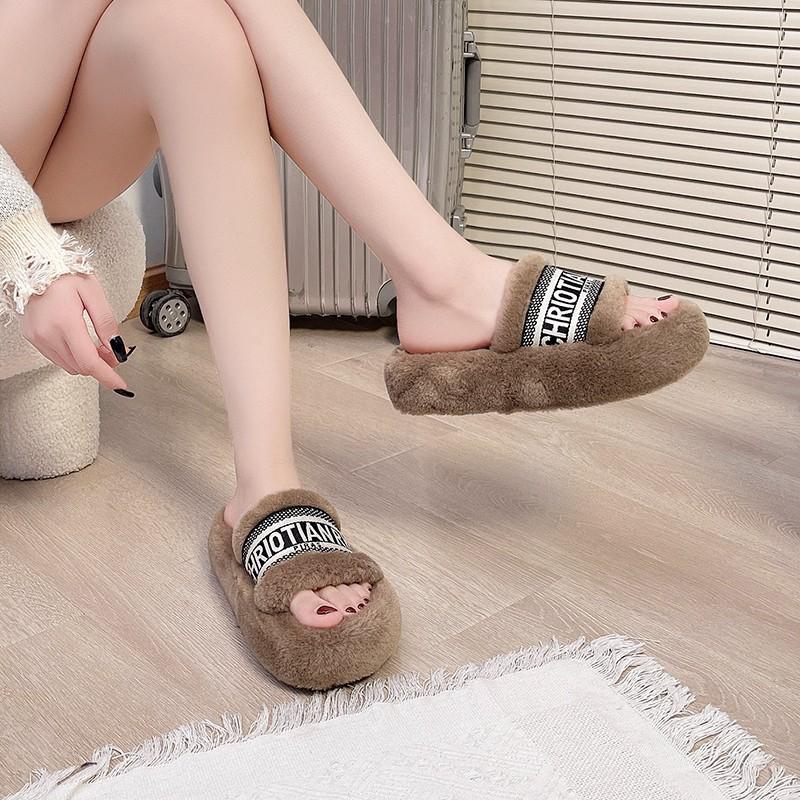 Fashion 2025 High Quality Ladies Platform Slippers Fashion Letter Flip Flops High Quality Lightweight Height Increasing Cotton Slippers