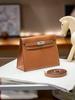Torba do tańca domowego skakania Nowy styl Torba damska Modna pojedyncza skórzana torba crossbody na ramię Codzienna skórzana torba damska Oszukaj Cię Klamra z zamkiem Mała
