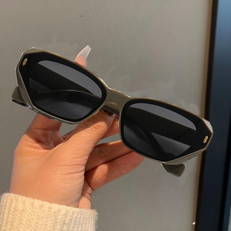 Y2K Cat Eye Sunglasses Trendy Vintage Versatile Shade Sun Glasses Rapper Eyewear High Quality Fashion Accessory