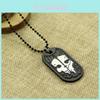 Stylish Metal Skeleton Pendant Necklace With Geometric Design For Unisex Fashion