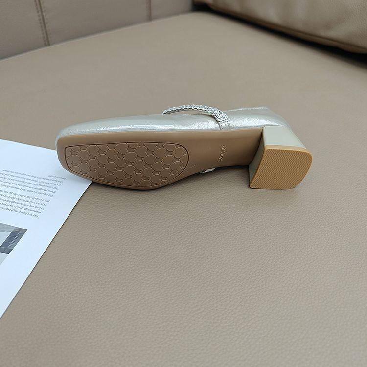 French Temperament Rhinestone Mary Jane Single Shoes Girl 2025 Summer Square Head Retro Thick Heel Elegant Fairy Style with Skirt