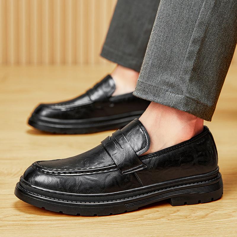Mode Korea Mode Herren Designer Schuhe Herren Fahrschuhe Luxus Frühling/Herbst Slipper Herren Freizeitschuhe Herren Slipper Einfarbig Atmungsaktiv