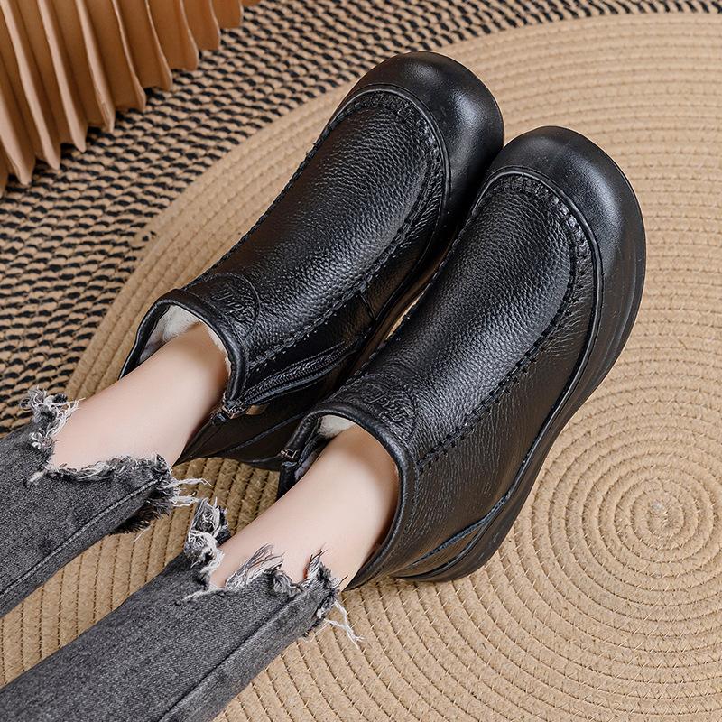 Women's Boots 2026 New Soft Soled Leather Flat Bottomed Retro Comfortable Short Boots Anti Slip Round Toe Single Boot