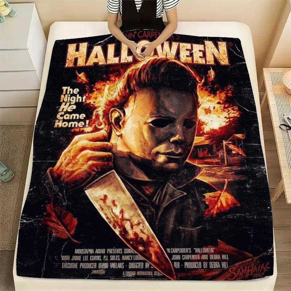 Halloween Michael Myers Throw Blanket - Cozy Plush Fleece Blanket Featuring Iconic Horror Movie Design with Michael Myers and Ki