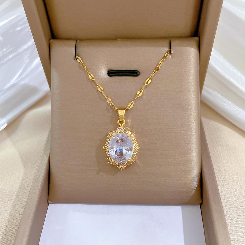 Full Diamond Luxury Light Luxury Banquet Wedding Necklace Female Internet Celebrity Versatile Collarbone Chain Titanium Steel Chain