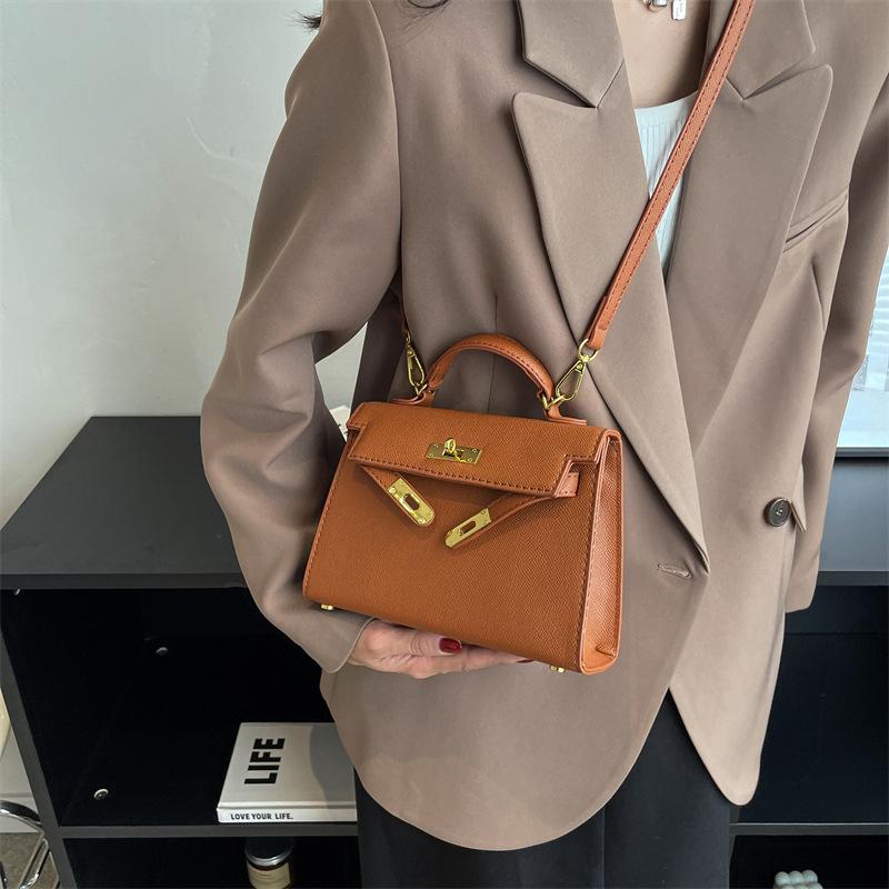 Small Bag Women's New Fashion Hand Carry Versatile Small Square Bag