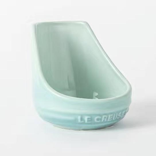 

Le Creuset Porcelain Soup Spoon Holder Original Gift Box Kitchen Storage Rack Pot Lid Stand No Assembly Required