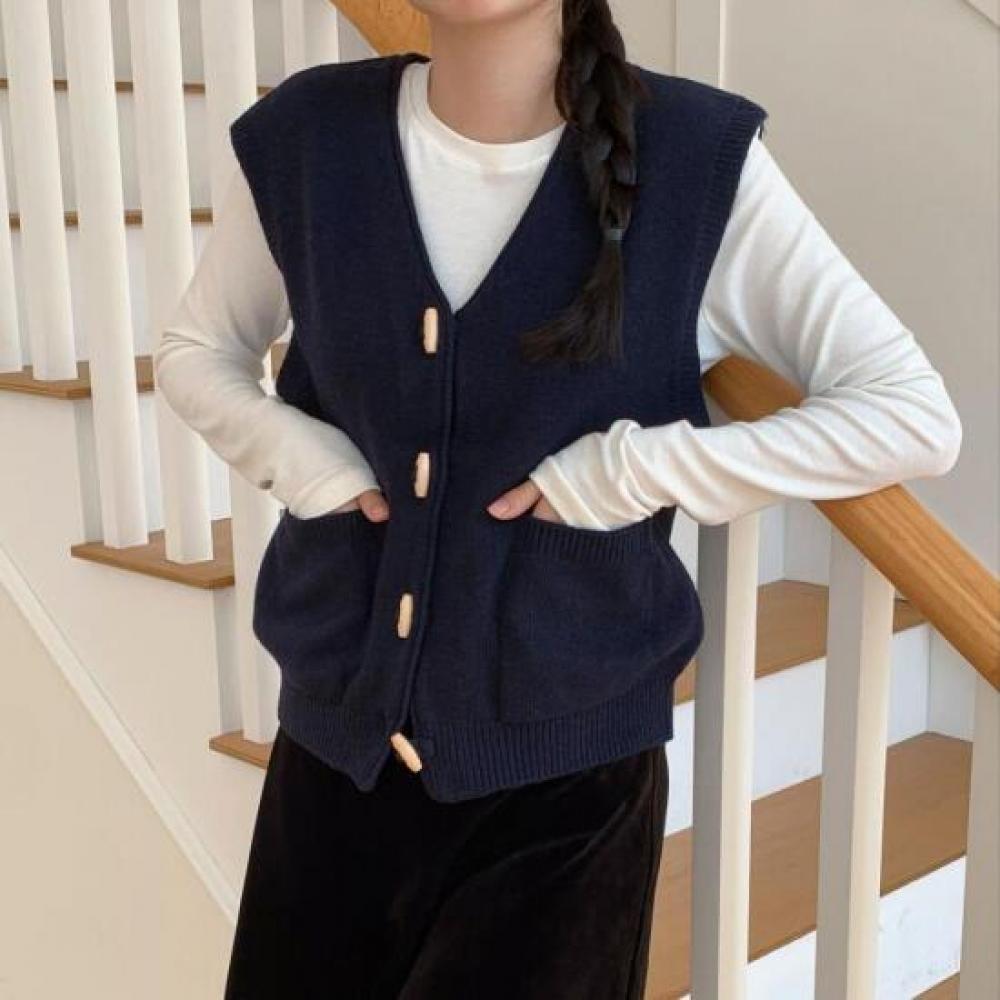 New ArriValS Open Run Women S V Neck Pocket Knit VeSt