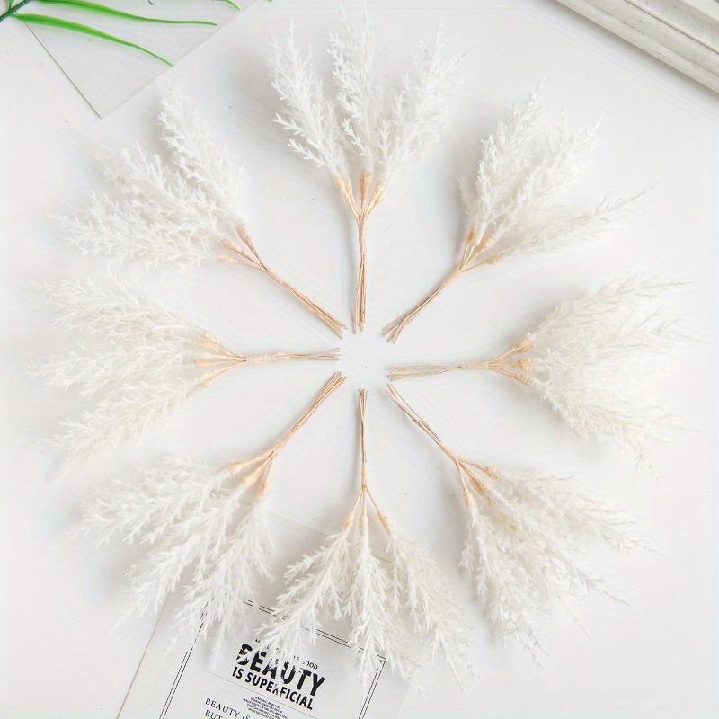 1 Bouquet (6 Heads) of Artificial Plants, Mini Rcoration, Valentine'S Day Gift, New Year Gift, Candy Box Packaging, Birthday Party Cake