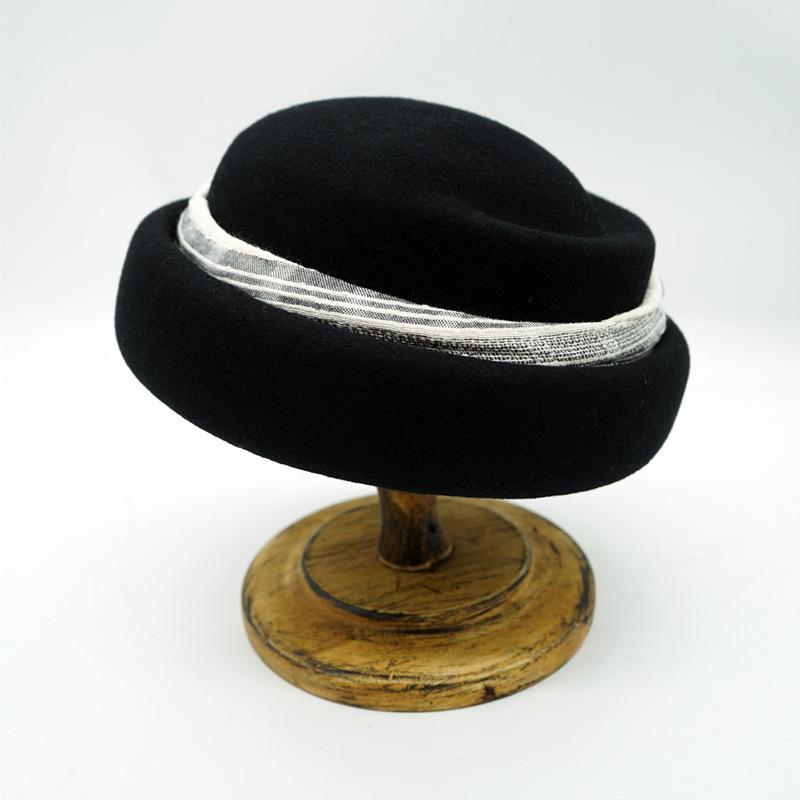 French Retro Red Hollow Woven Flat-Top Straw Hat Women'S Summer Sun Protection Travel Vacation Hat Japanese Sun Hat