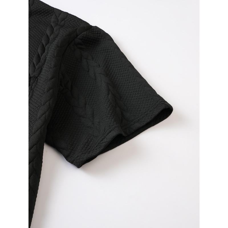 Men's Jacquard Textured Pocket Short Sleeve T-Shirt.