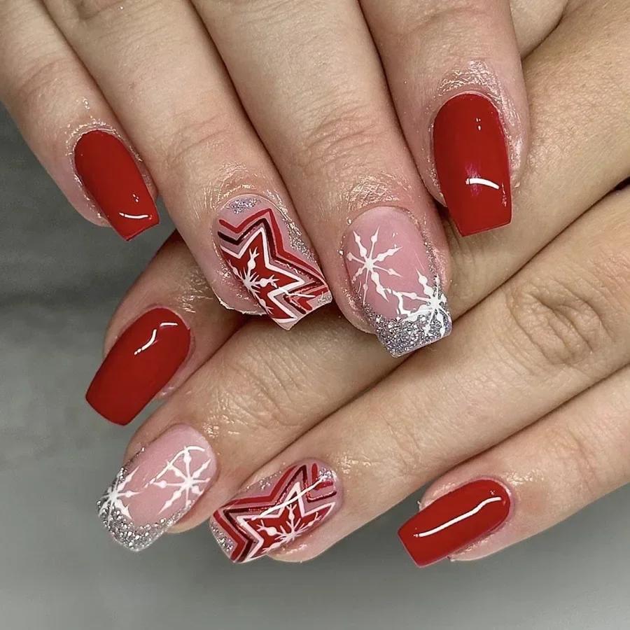 24 Stück Kurze Ovale Press-On Nägel Weihnachten Lebkuchenmann Cartoon Design Glänzendes Finish Falsche Nägel Für Frauen