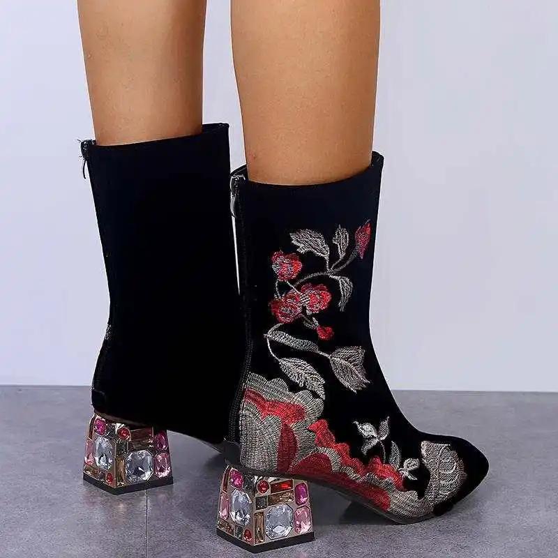 Fashion New 2025 Fashion Winter Women Boots Embroidered Mid Calf Plush Motorcycle Boots Zipper Square Heel Warm Ladies Botas Mujer Yu89
