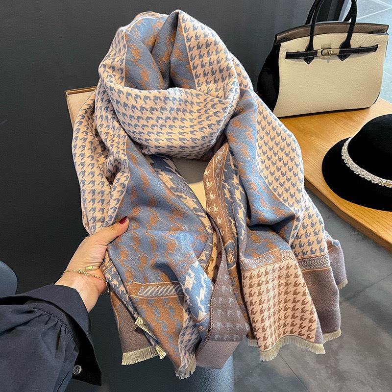 400g Retro Ethnic Bluebird Scarf: Women's Winter Warm Neck Warmer, High-End Imitation Cashmere Shawl.