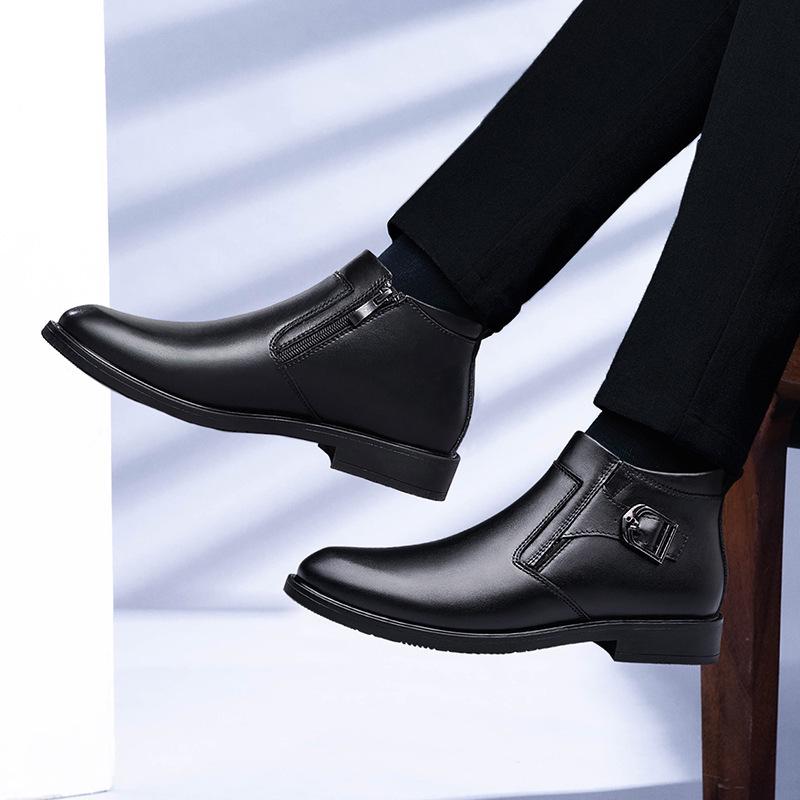Men's High-Top Leather Business Boots with Warmth and Zipper, Large Size, Martin Style, for Autumn and Winter.