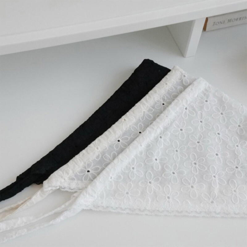 Women s Cotton Lace Triangle Scarf A33580_White