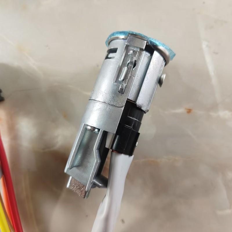 New Ignition Steering Switch Barrel Lock For Renault Laguna I Master II Mascott Trafic Clio R21 7700813973 7701475696 7701038365