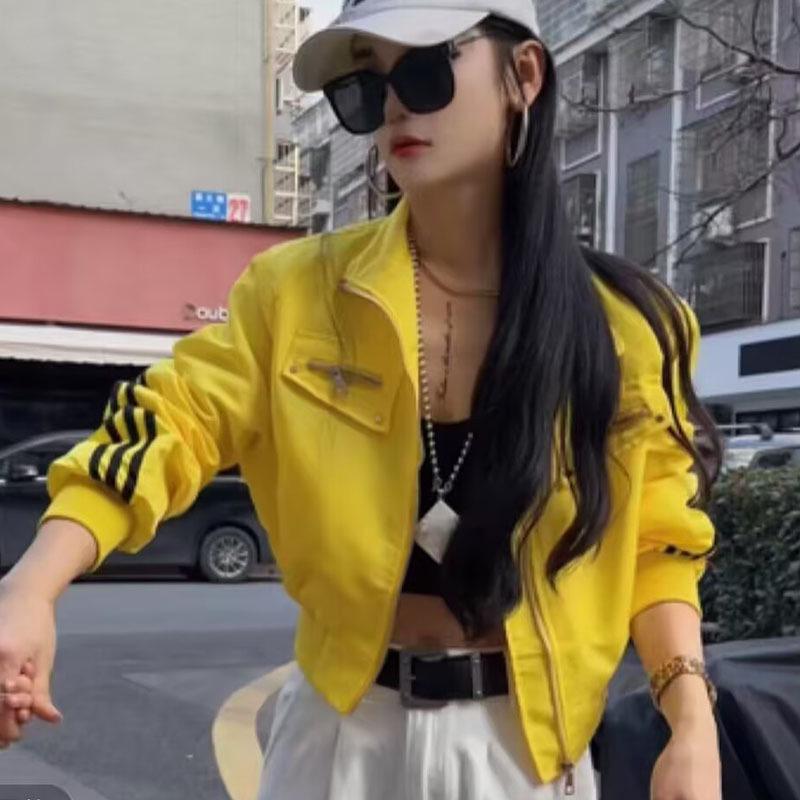 

Весна 2025 Женская Американская Мода Приталенная Повседневная Куртка с Тремя Полосками Large жёлтый