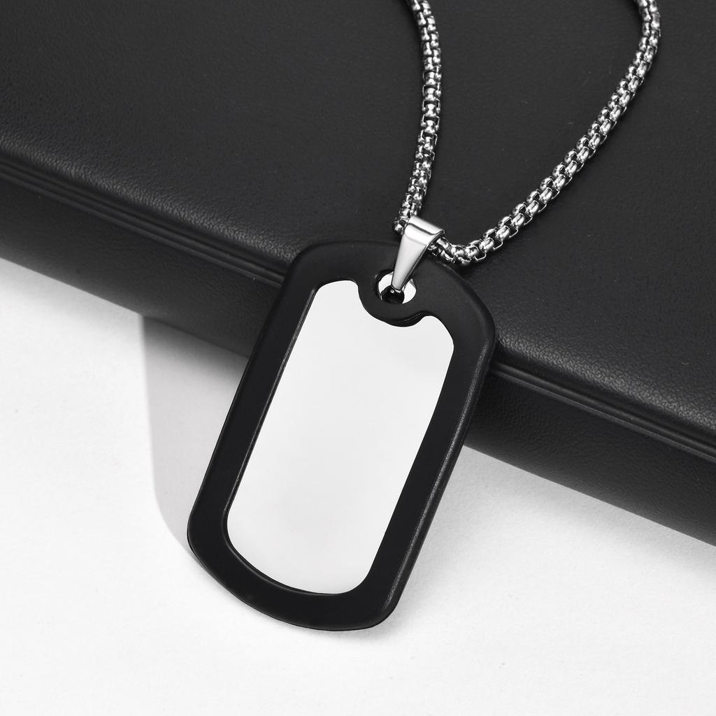 Personalisierte Hundemarken Halsketten für Männer Jungen, Geräuschlose Edelstahl Silikonrand Anhänger Halskette, Trendiger Soldaten Schmuck Geschenke
