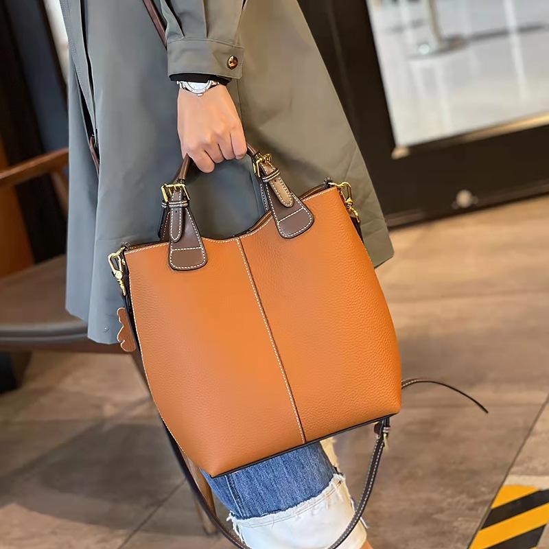 Top Layer Cowhide Large Capacity Mother Bag High End Hand Carrying One Shoulder Crossbody Bag Genuine Leather Bucket Bag