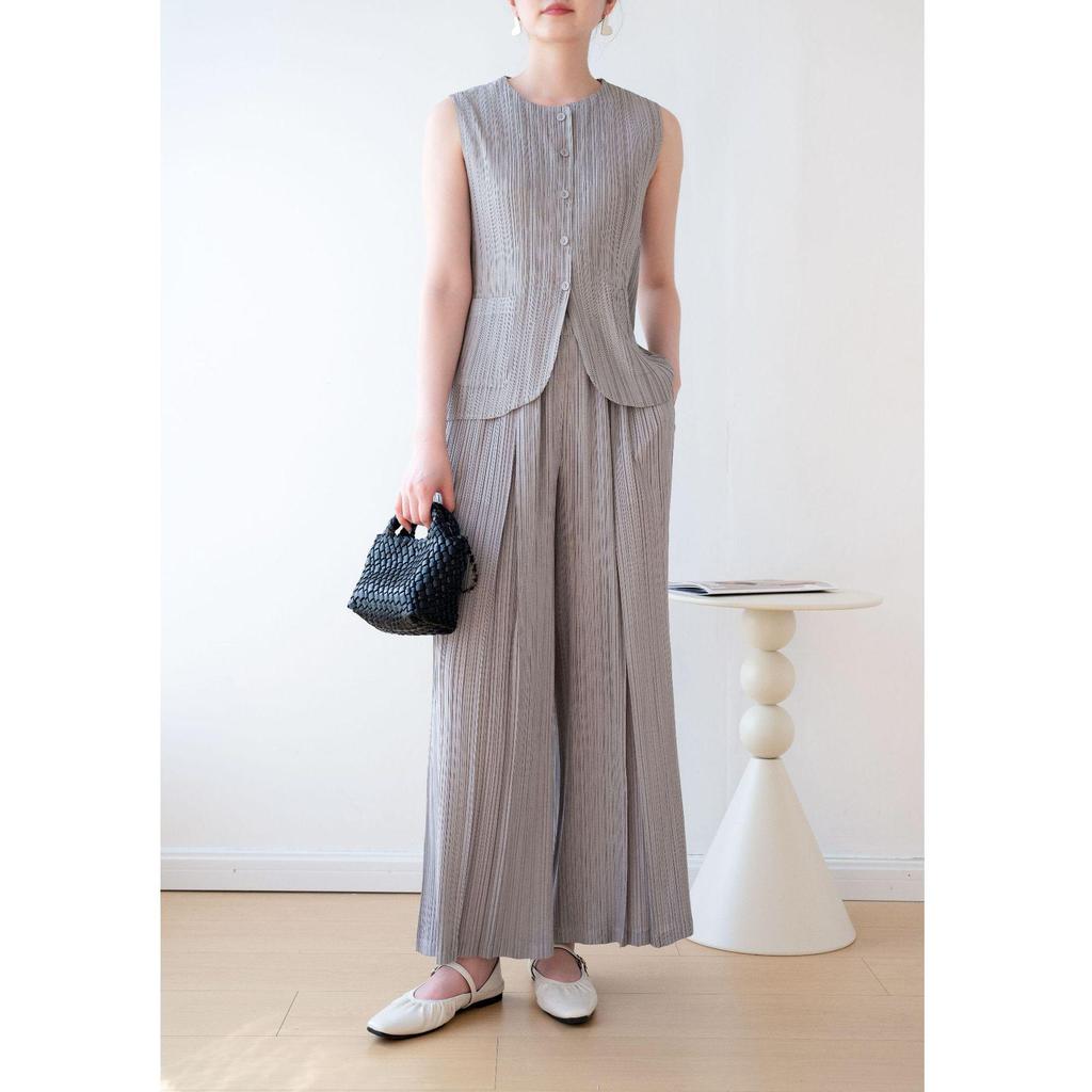 Spring/Summer 2026 Miyake High-End Pleated Korean-Style Slimming High-Waisted Wide-Leg Pants