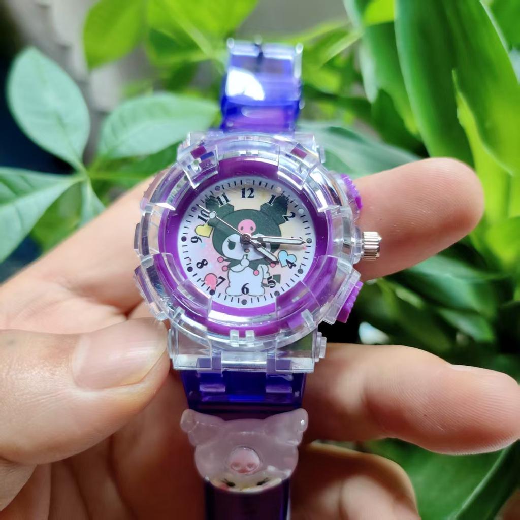 1 Adet Sanrio Kawaii Çizgi Film Anime LED Saat Sevimli Kuromi Melody Pudding Köpek Doğum Günü Hediyeleri Ve Noel Şükran Günü Hediyesi Oyuncak