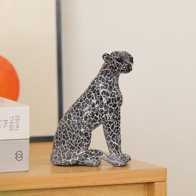 

Sitting Leopard Statue for Home Decor, European Style Animal Sculpture, Luxury Bar Cabinet Ornament Home Decor чорний