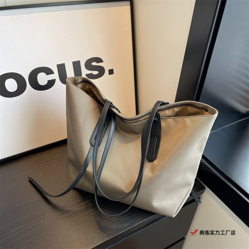 Premium Casual Tote Bag New Portable Versatile Explosive Big Bag Fashionable Commuter Shoulder Women's Bag