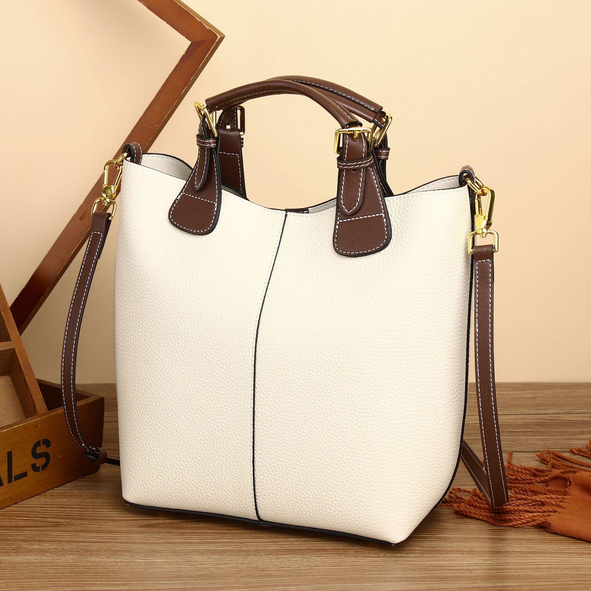 

Large Capacity Women s Tote Bag Shoulder Commuter Bag білий