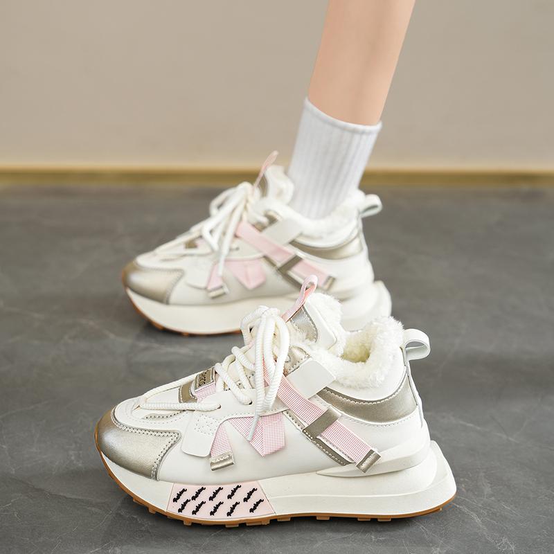 TUINANLE Women's Winter Sneakers Outdoor Anti-Slip Warm Plush Lined Running Shoes Casual Lace-Up Faux Leather Sports Shoes Plus Size for Female