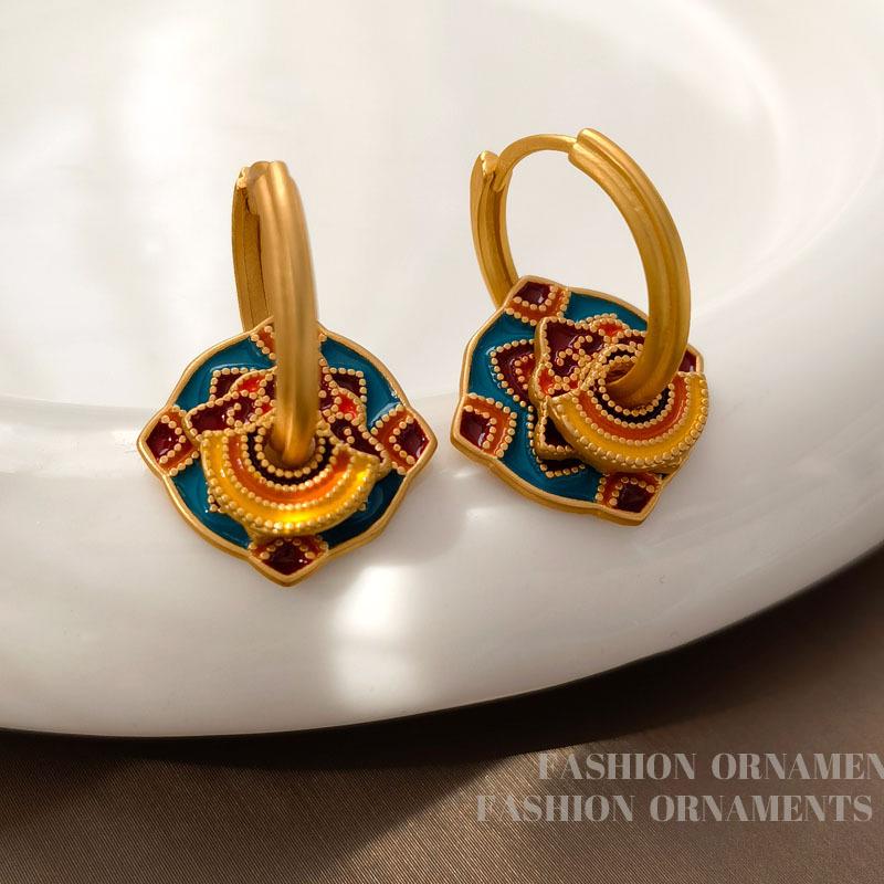 Malowane nauszne mankiety w stylu chińskim: Modne kolczyki color block z niszowym designem high-end