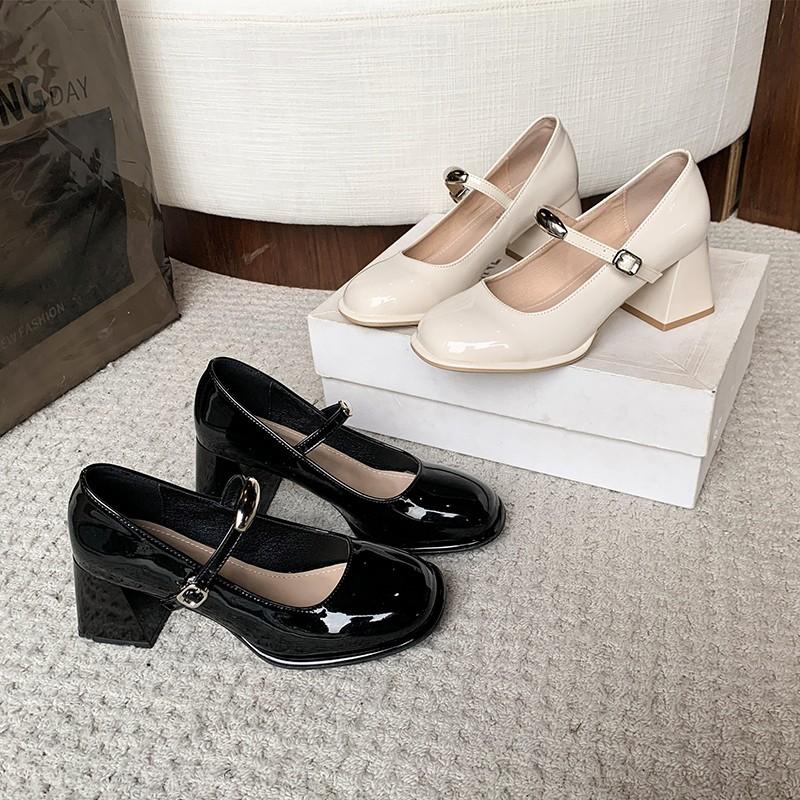 Nye Vintage Svarte Sandaler Dame Spenne Sklisikker Fritid Medium Hæler Kontor Damer Ensfargede Elegante Hæler Koreansk 2025 Sommer