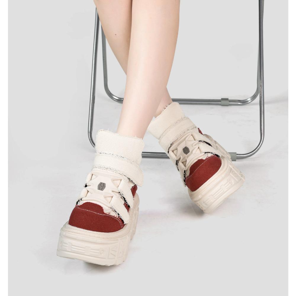 Goth Ankel Kängor Dam Sneakers Ny Punkstil Damskor Snörning Klackhöjd Platåskor Dam Metalldekor