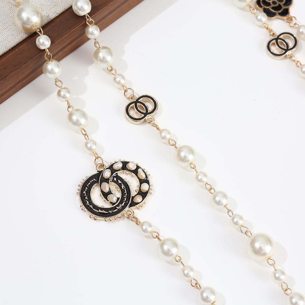 Elegant Pearl Necklace for Women - Versatile Choker & Long Sweater Chain with High-End Luxury Style