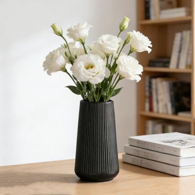 Vase en Céramique Blanche Petit Vase à Fleurs Texturé Nervuré pour Herbe de Pampa Décoration de Table de Salon Chambre à Coucher Table à Manger Étagère de Cuisine de Ferme Table