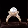 Light luxury and elegant design suitable for women's engagement and wedding rings and wedding jewelry
