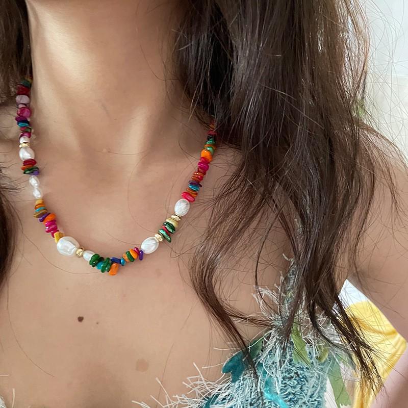 Dopamine Pearl Necklace: Retro Court Style Versatile Clavicle Chain for Women