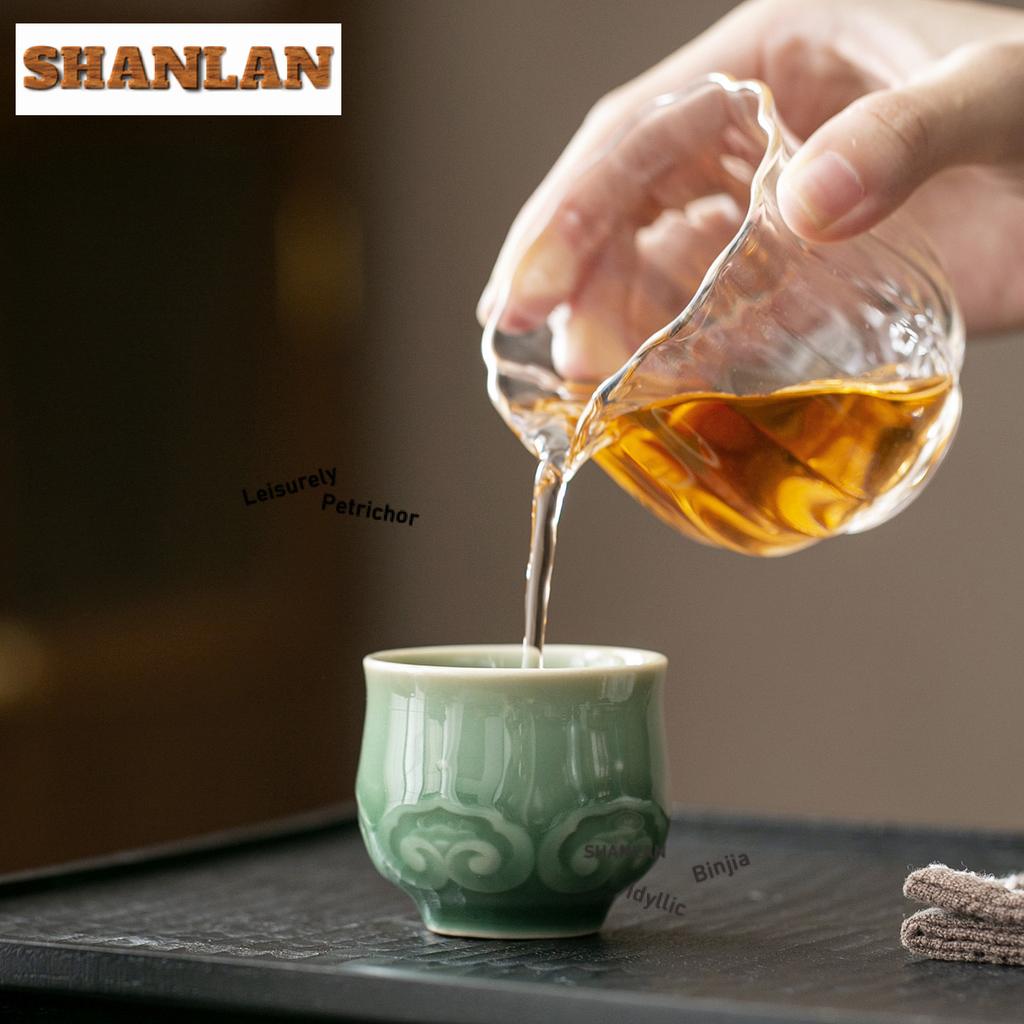 Tazza da tè pattern Nuvola Celadon Boutique Tazza da tè fatta a mano Brocca Tazza per degustazione e annusare Tazze da Chazhan Tazze da Maestro Servizi da tè Forniture