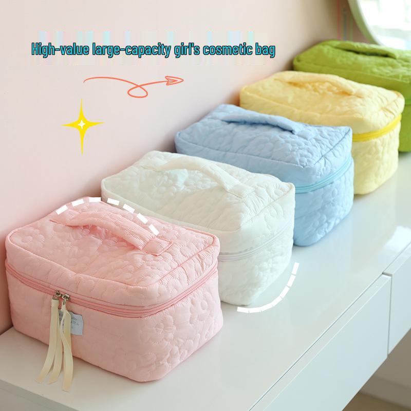 Korean Style Portable Large Capacity Makeup and Toiletry Bag