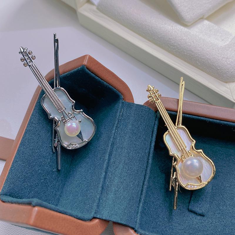 Gold-Plated Mother-of-Pearl Violin Brooch with Zircon and Pearl Accents