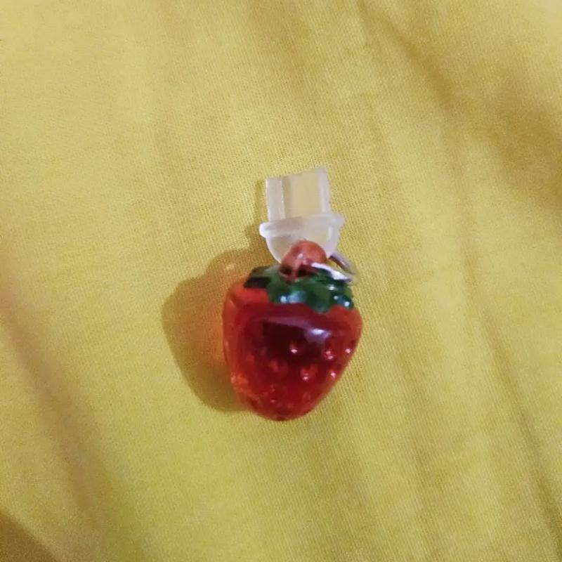 1ks Roztomilá jahodová prachová zátka na mobilní telefon, Krásné příslušenství k mobilnímu telefonu, Dekorace na mobilní telefon