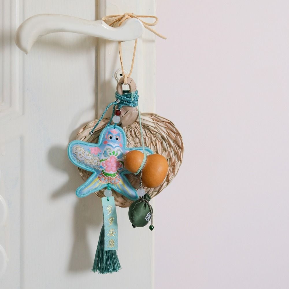 

Creative Paper Kite Sachet Silk Embroidery Sachet Pendant Perfume Bag Han Suit Style 1