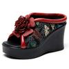 Mode GKTINOO Ethnischer Stil Damen Hausschuhe Sommer Stickblumen Keile Offene Zehen Hausschuhe Außen Echtes Leder Plateau Pantoletten