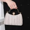 Pochette de soirée élégante en polyester avec plis ornés pour événements formels
