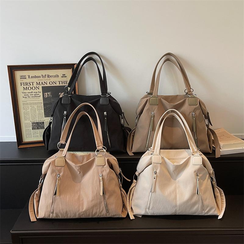 Large Capacity Commuter Bag Women's Shoulder Bag Multi-Zipper Tote Bag