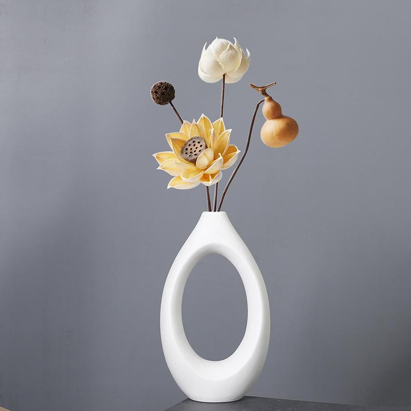 Light Luxury Nordic Black And White Elegant Ceramic Vase Modern Fashion Home Soft Decoration Model Room Desktop Flower Ornament